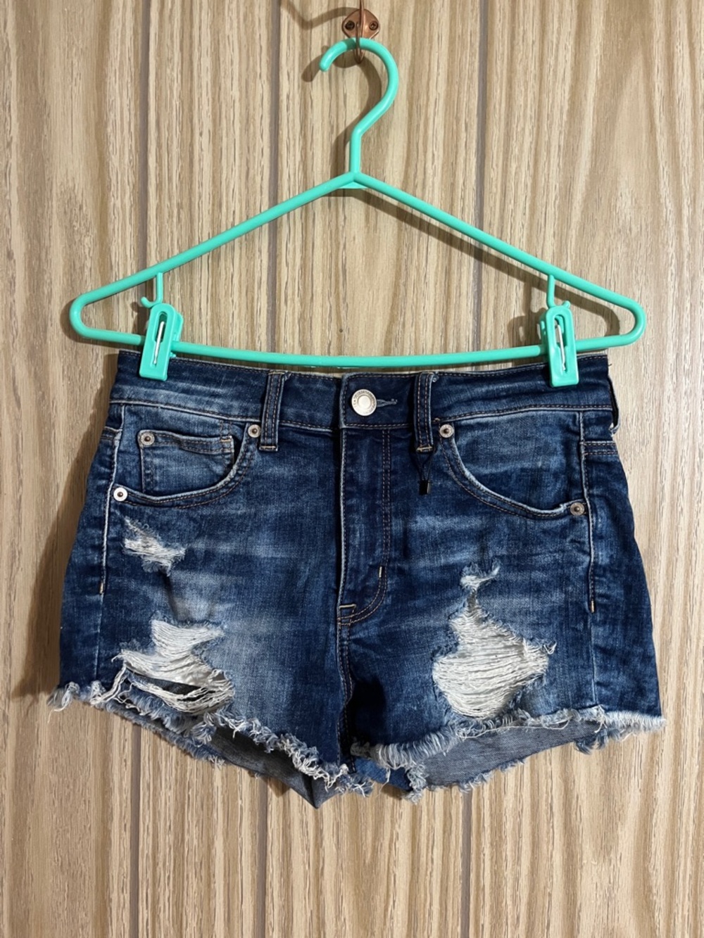 American Eagle Outfitters, Super strech x Blue Denim Cutoff Shorts
